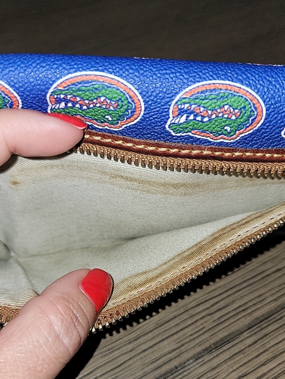 Dooney & Bourke Blue Florida Gators Logo Wallet with Brown Trim - Picture 8 of 14
